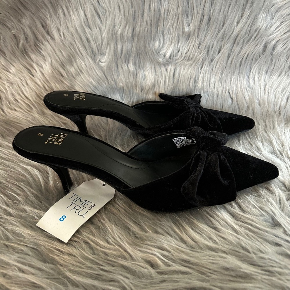 Time And Tru Heels Womens Size 8 Black Bow Velvet Slip On Heeled Shoes